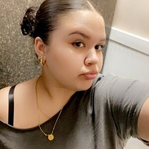 Meet your Posher, Sunflower